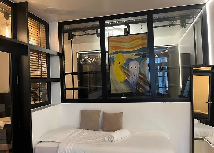 아파트 Design In The Marais